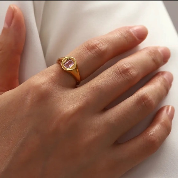 18K Gold Plated Pink Swarovski Lucent Ring*Pink Cubic Zirconia*Emerald Cut*JD - Picture 3 of 4